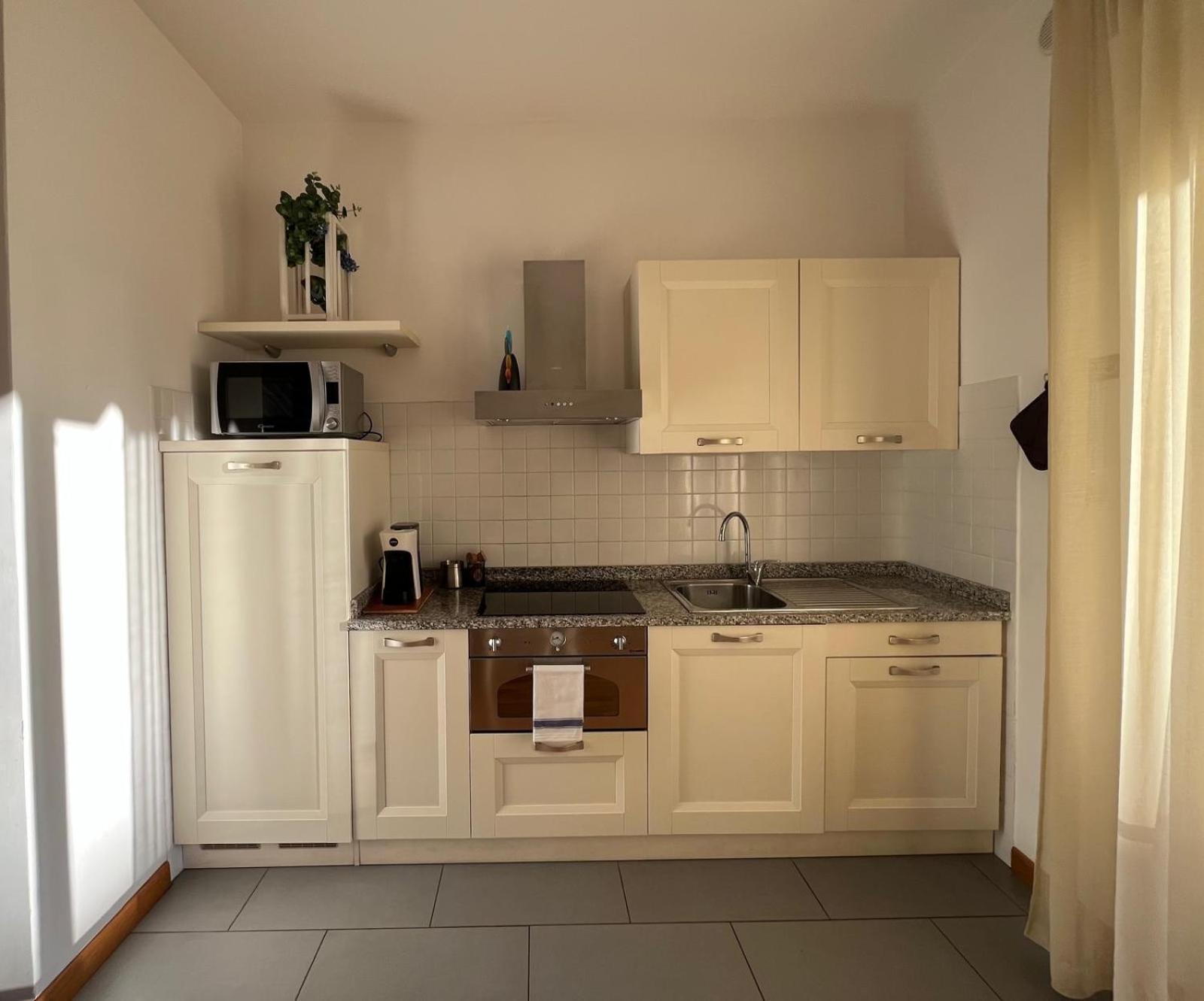 Dea Apartments アルベンガ エクステリア 写真